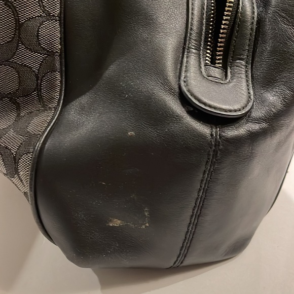 Coach Handbag in Canvas/ Leather With Silver color Hardware - Picture 4 of 5